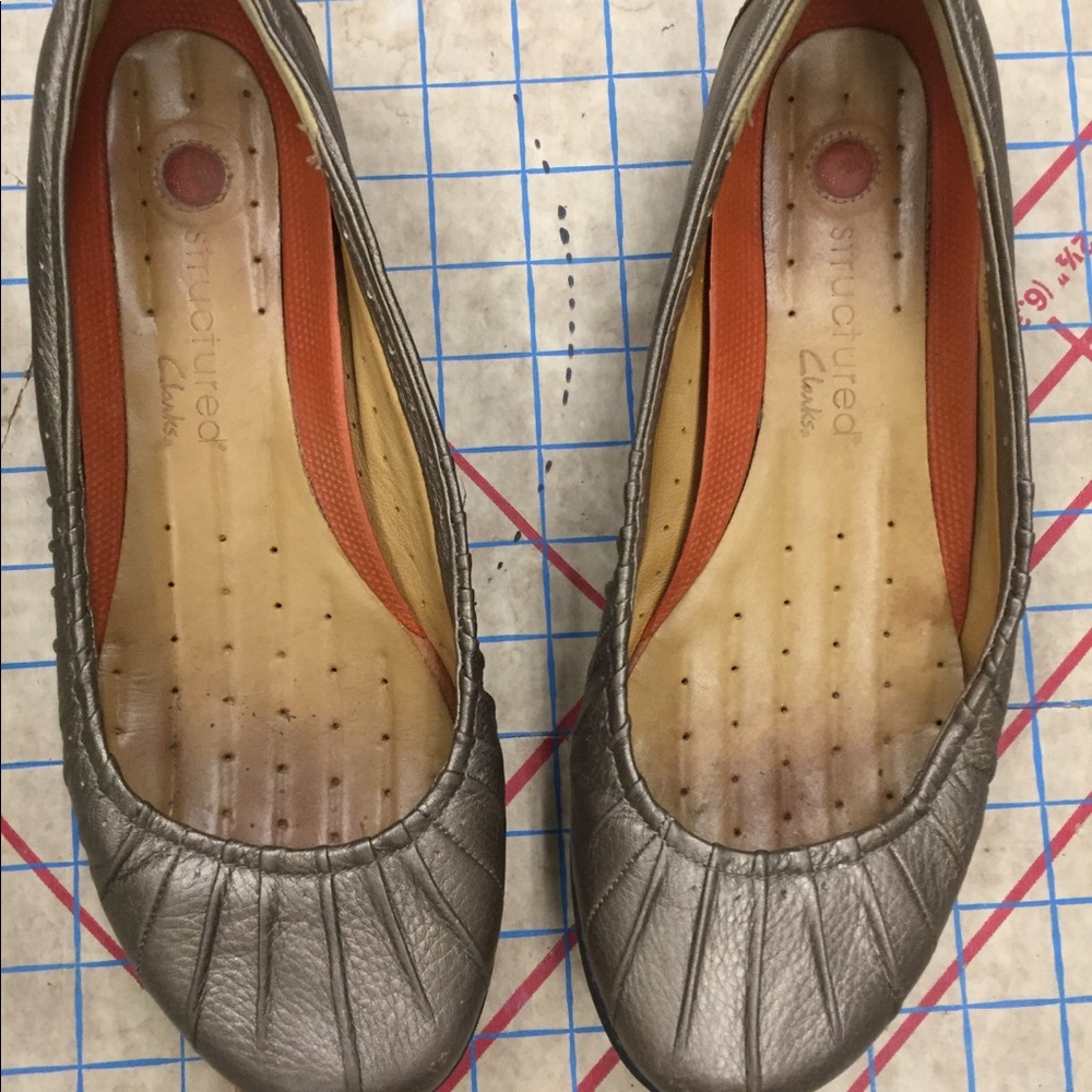 Clark’s Unstructured Metallic Flats Size 8.5 - image 2